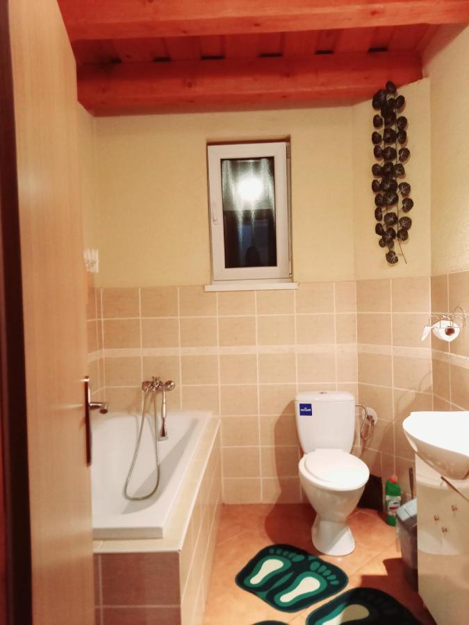Apartman Erika - เบเชนยอวา ภายนอก รูปภาพ