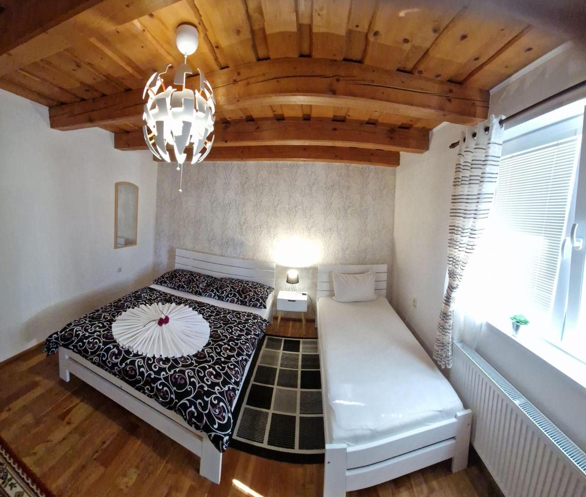 Apartman Erika - เบเชนยอวา ภายนอก รูปภาพ