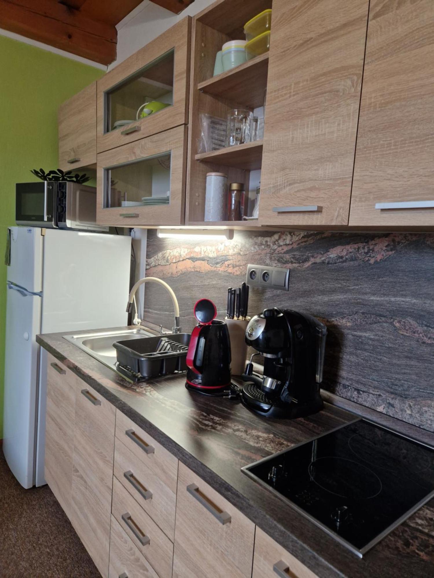 Apartman Erika - เบเชนยอวา ภายนอก รูปภาพ