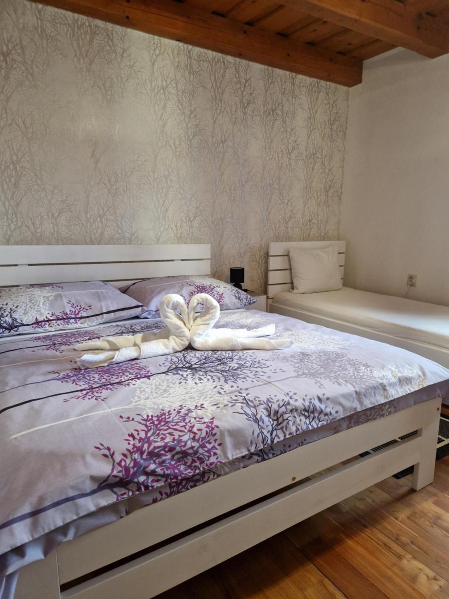 Apartman Erika - เบเชนยอวา ภายนอก รูปภาพ